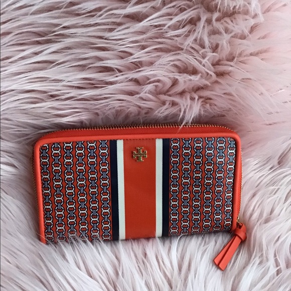 Wallet - Picture 1 of 4